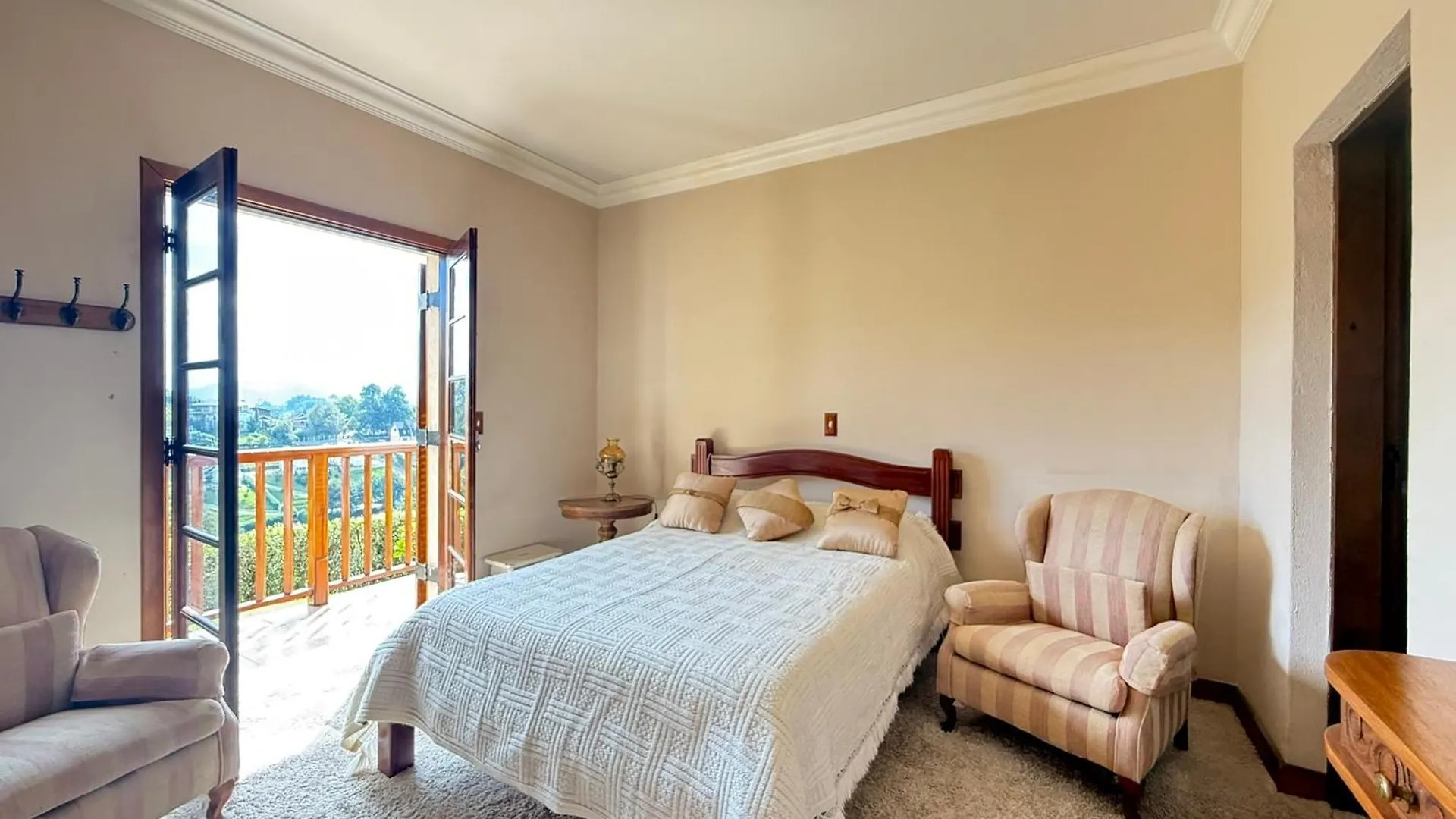 Apartamento Vintage Com Vista No Capivari Campos do Jordão 0*,